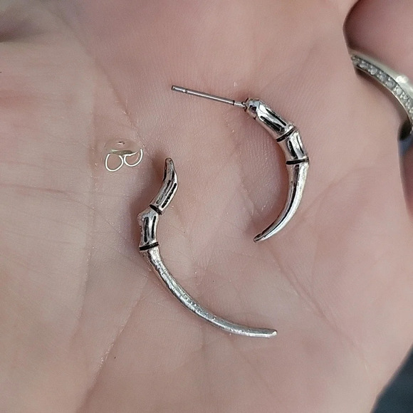 Front/Back Claw Drop Earrings - Picture 6 of 7